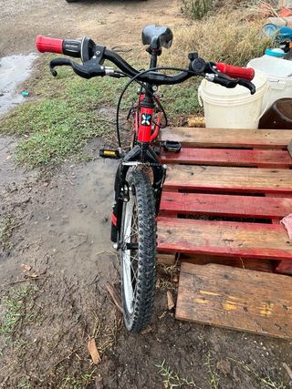 Bicicleta Infantil BTWIN 20'' Roja