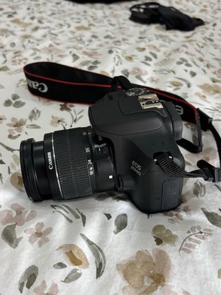 Canon EOS 2000D Cámara Digital Negra
