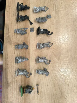 Warhammer Flagelantes y Sacerdote Guerreros