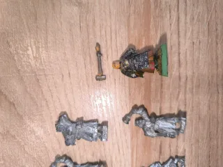 Warhammer Flagelantes y Sacerdote Guerreros