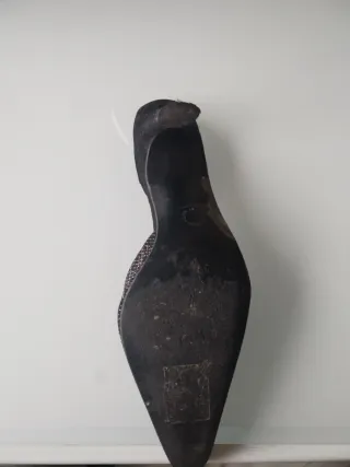 Zapatos de tacón negros y multicolor