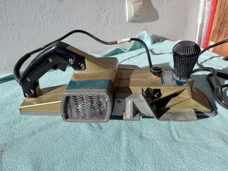 Cepillo Eléctrico Virutex