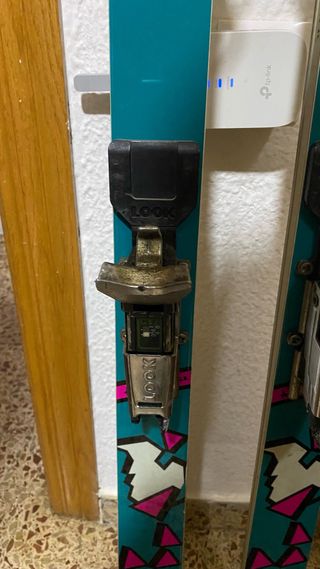 Esquís Kneissl 180cm + Palos