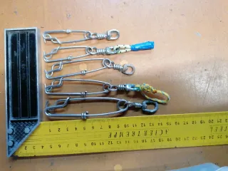 Mosquetones y giratorios pesca