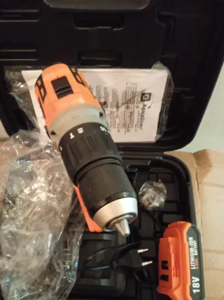 Taladro impacto 18V ..