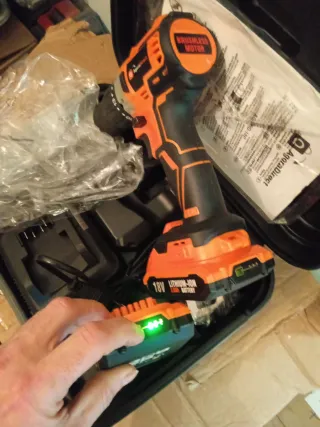 Taladro impacto 18V ..