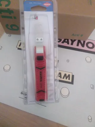 Pelacables KNIPEX pela mangueras