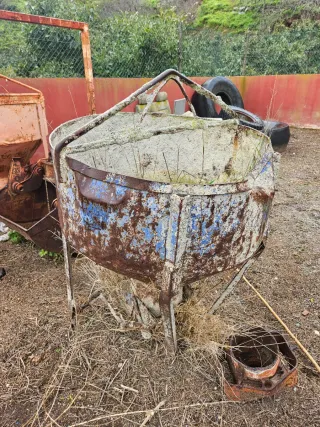 2 Cubiletes para hormigón