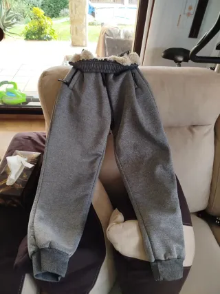 Pantalón chándal con borrego niño