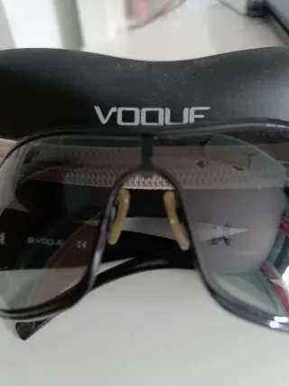 Gafas de sol Vogue negras
