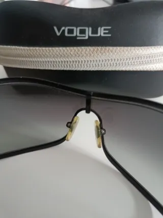 Gafas de sol Vogue negras