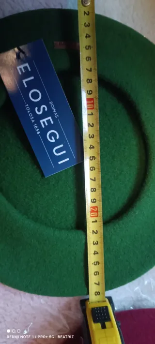 Boina Elosegui Verde y Fusia