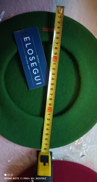 Boina Elosegui Verde y Fusia