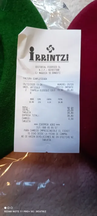 Boina Elosegui Verde y Fusia