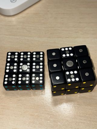 Cubo Rubik hecho con dados e Imanes