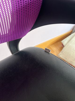 Silla de escritorio ergonómica púrpura