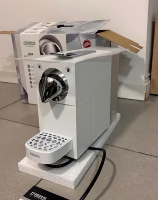 Cafetera Cremesso UNA Automática