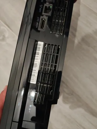 PS3 CECHC04 retrocompatibile 60 GB leggere