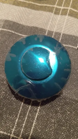 Tapa de tanque de combustible azul