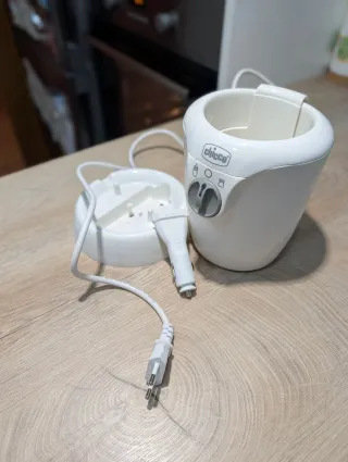 Calienta biberones Chicco + adaptador coche.