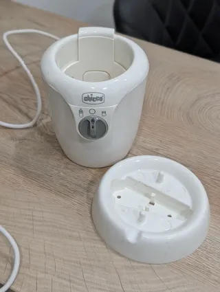 Calienta biberones Chicco + adaptador coche.