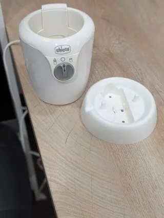 Calienta biberones Chicco + adaptador coche.