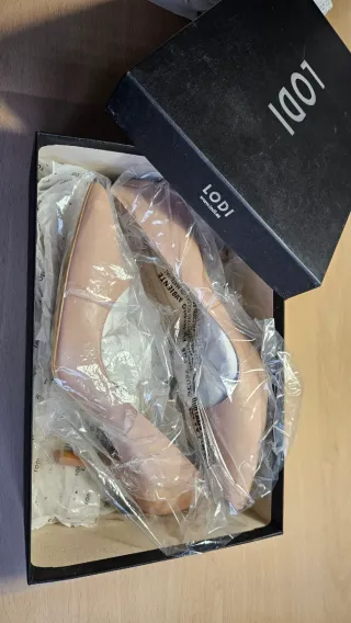 Zapatos de piel Lodi rosa nude