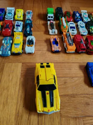 Lotto 68 Hot Wheels Scala 1:64