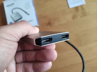 Adattatore da USB-C a HDMI a doppio display -Nuovo
