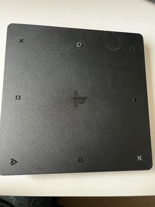 PS4 Slim 500GB + 2 mandos + cables conexión