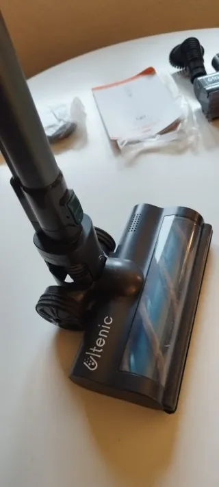 Aspiradora sin cable. Aspirador. URGE