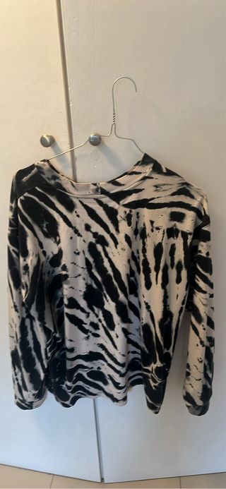 Camiseta Zara tipo batik tie and dye zebra