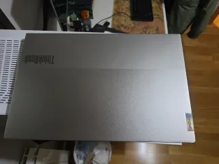 Portátil Lenovo i5 16GB RAM 512GB SSD 15