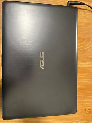 Portátil Asus K551L configurado como Chromebook