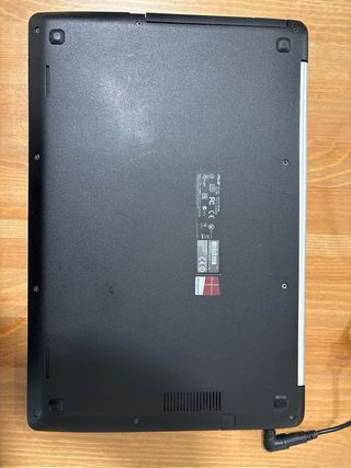 Portátil Asus K551L configurado como Chromebook