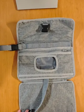 Organizador de pañales gris para coche