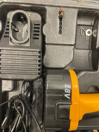 Taladro Eléctrico JCB 18V con Cargador