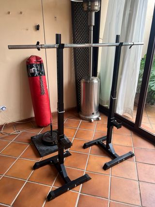 Rack de pesas KLAR FIT + Barra de regalo