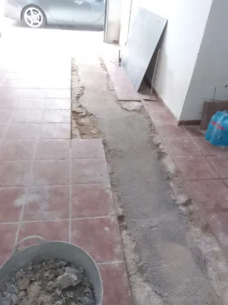 Servicios de reformas y construcción