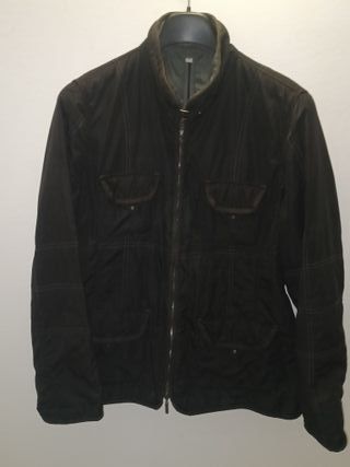 Giubbino uomo sportivo.