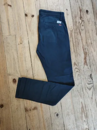 Pantalones Chinos Levi's Azul Marino Talla W32 L34