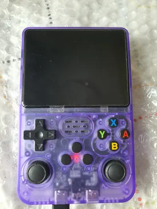 Consola portátil morada