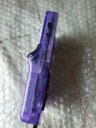 Consola portátil morada