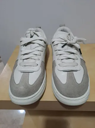 Zapatillas Zara Mujer Gris y Blanco