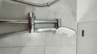 Barra ducha Teka Strohm con soporte