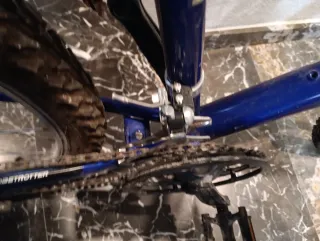 Bicicleta azul Globetrotter