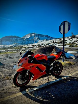 Kawasaki ZX6R Naranja
