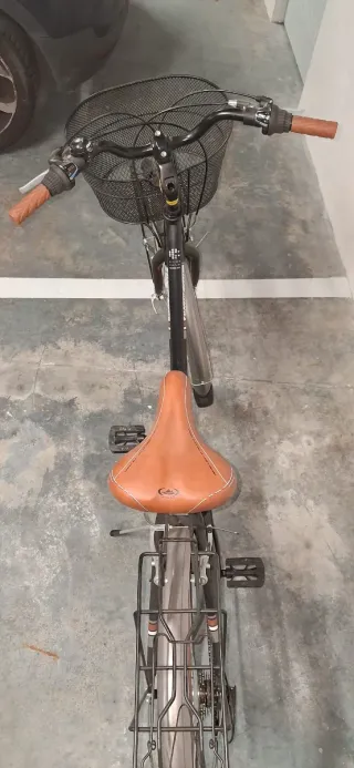 Bici urbana casi nueva, cambios shimano