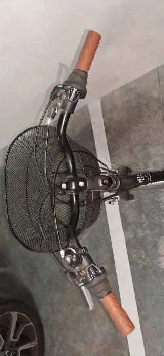 Bici urbana casi nueva, cambios shimano