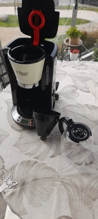 Cafetera Russell Hobbs como nueva